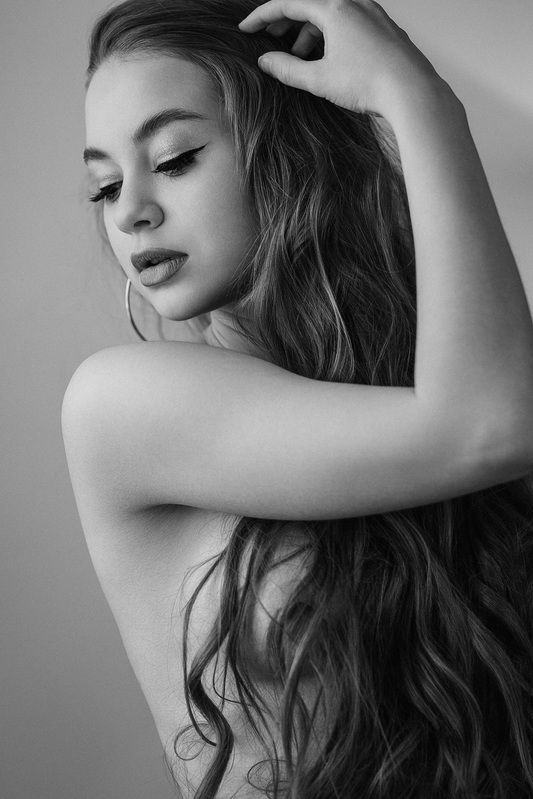 девушка, модель, портрет, фотосессия, гламур, girl, model, modeling, young, portrait, творческий портрет, женский портрет, woman, young woman, glamour, постановка, постановочная фотография, fashion, fine art, sexy, sensual Ангелина фото превью