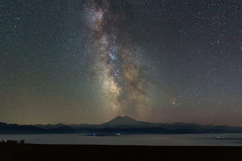 кавказ, горы, кабардино-балкария, кбр, эльбрус, ночь, ночь в горах, млечный путь, звездное небо, milkyway Извержение фото превью