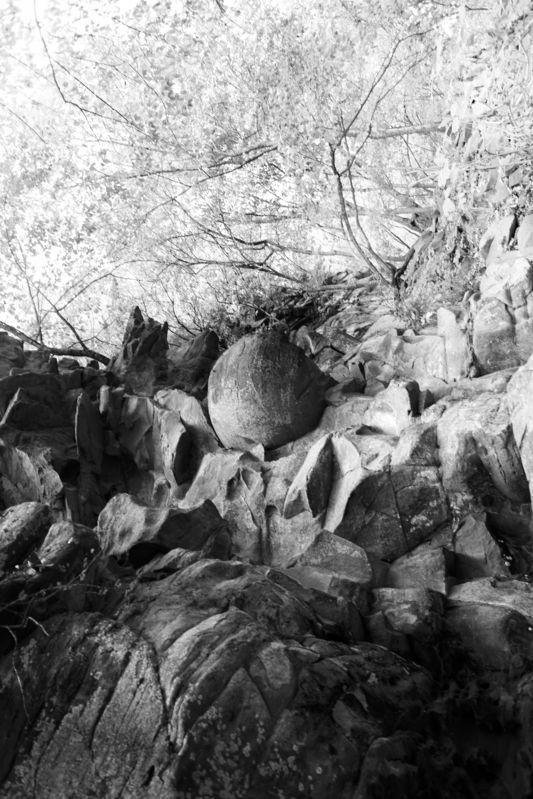 камни, миры, запах Запах камней фото превью