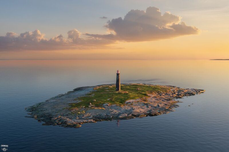 Маяк на острове Большой Топ, Белое море фото превью