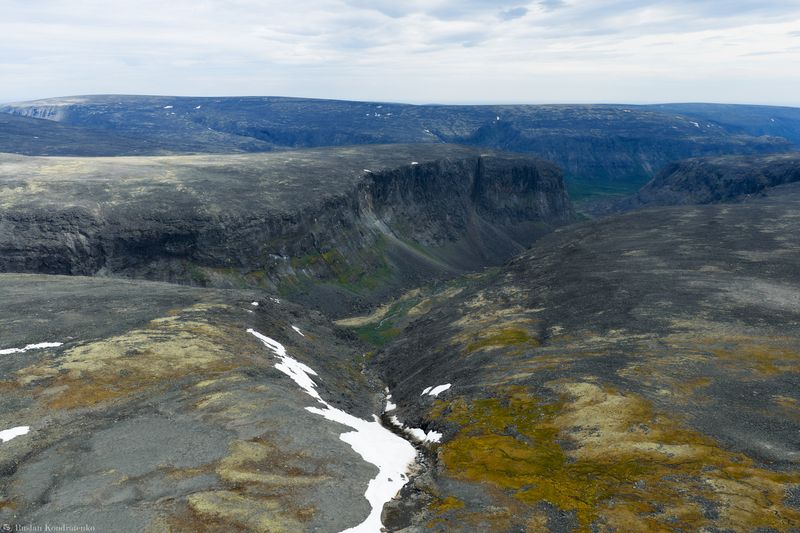 Чингислуай, Ловозерские тундры Долина реки Чингислуай фото превью