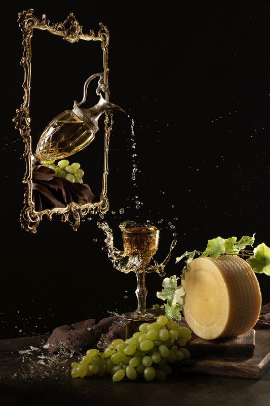 Сыр, да вино фото превью