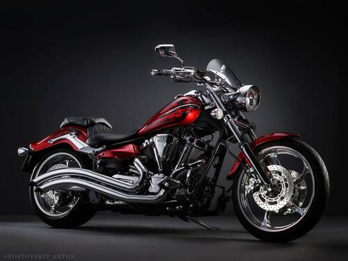 Рекламаная фотография мотоцикла у меня в студии.