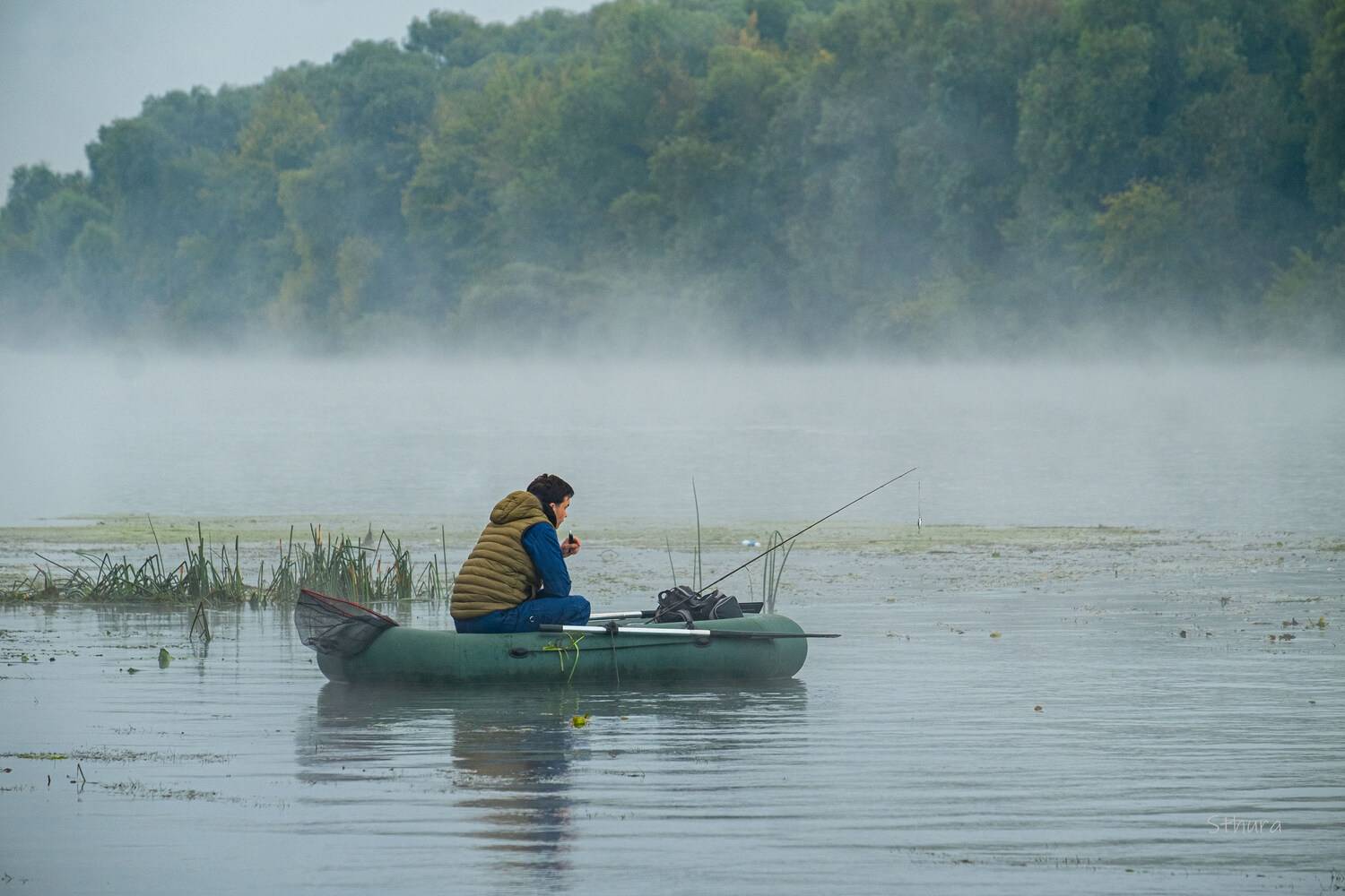 река рыбак лодка туман природа, Александр Строков