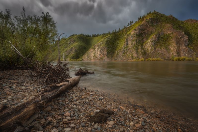Хмурое завершение дня... р. Онон. фото превью