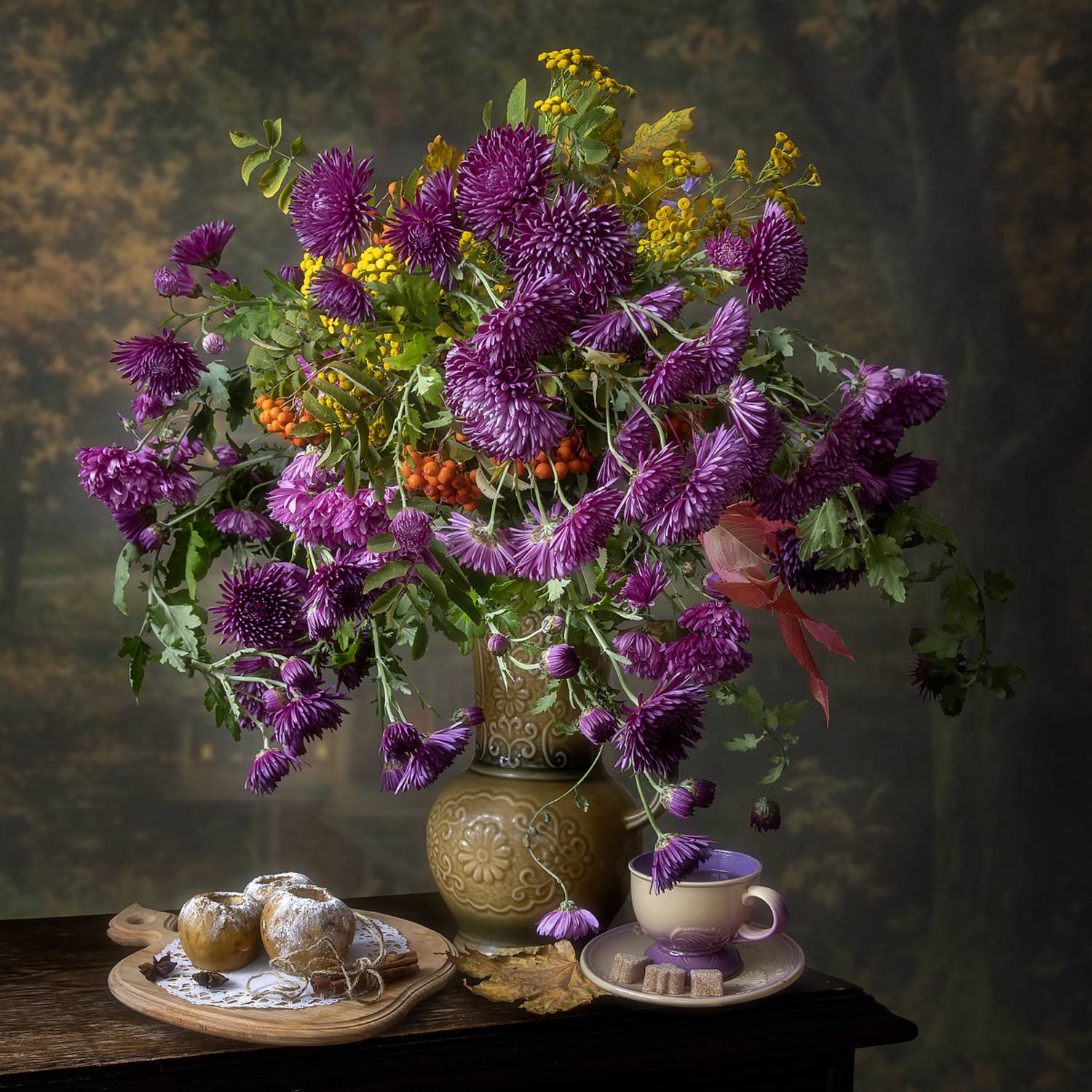 натюрморт, букет, цветы, хризантемы, еда чай, печеные яблоки, Приходько Ирина