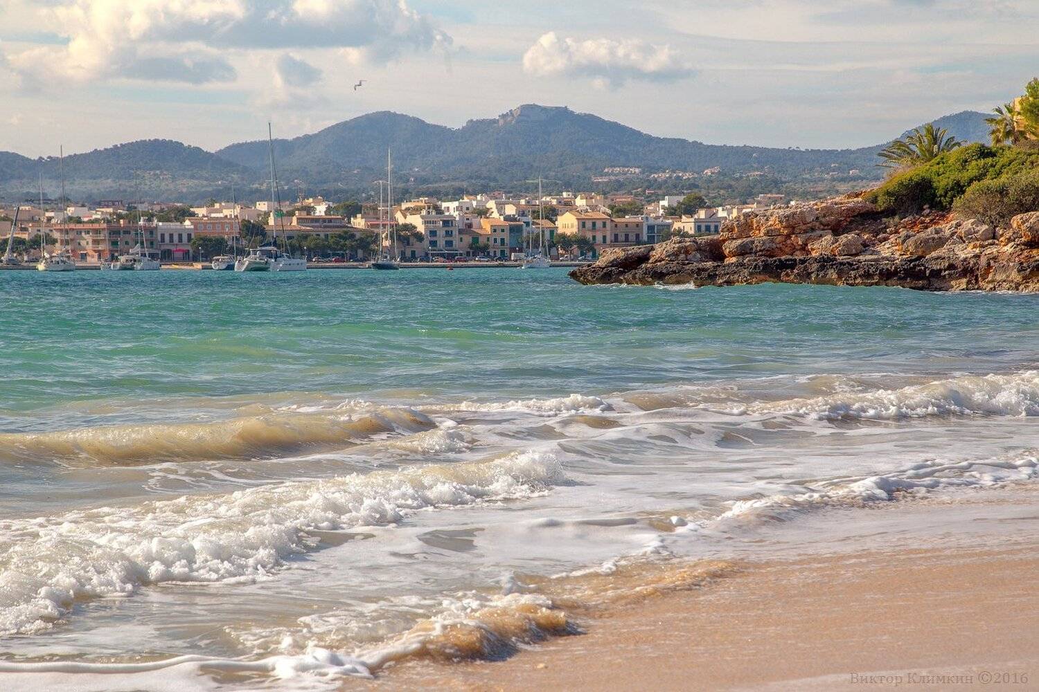 берег, волна, море, пляж, чайка, яхта, майорка, mallorca, Виктор Климкин