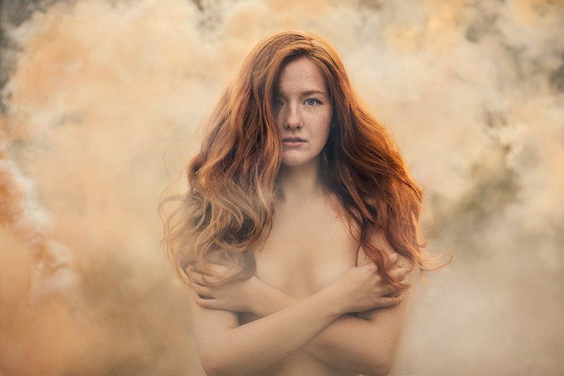 Дым, Рыжая, Рыжая девушка Рыжий огонь фото превью