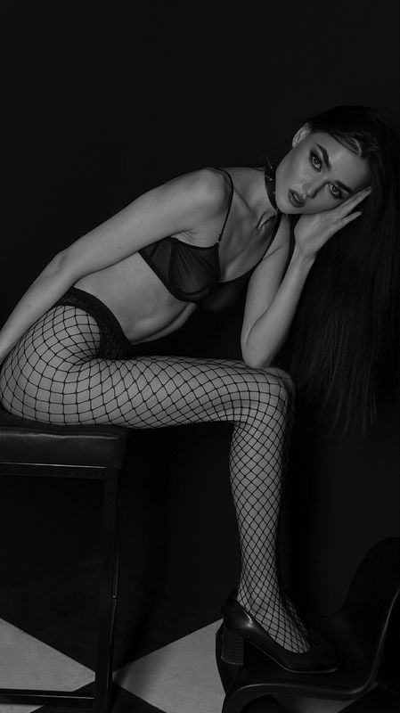 Instagram model @polina_frey04 фото превью