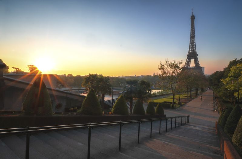 sunrise at Paris фото превью