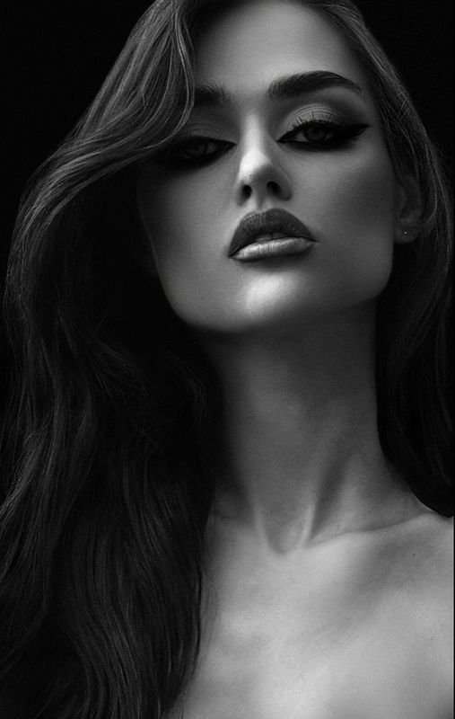 Instagram model @polina_frey04 фото превью