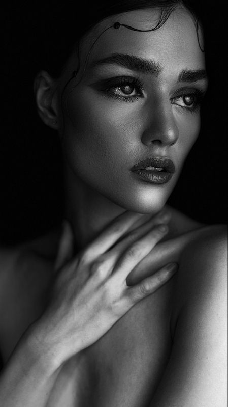 Instagram model @polina_frey04 фото превью