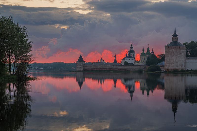 Свято-Успенский Кирилло-Белозерский монастырь фото превью