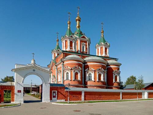 Коломна. Крестовоздвиженский собор Успенского Брусенского монастыря.