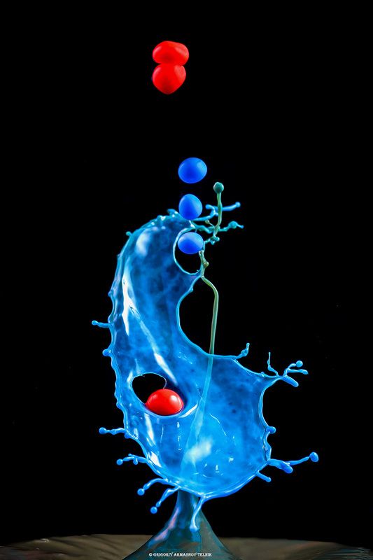 #color_image, #color, #drop, #liqiud, #macro, #water, #macrophoto, #red, #blue Red & blue фото превью