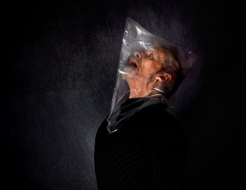 Удушье фото превью