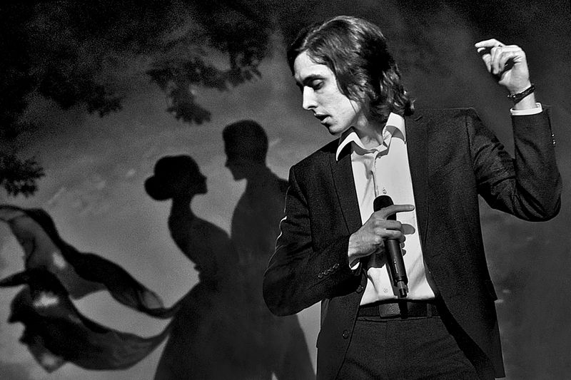 певец, любовь, сцена, апатиты Он поёт любовь. 2024 фото превью