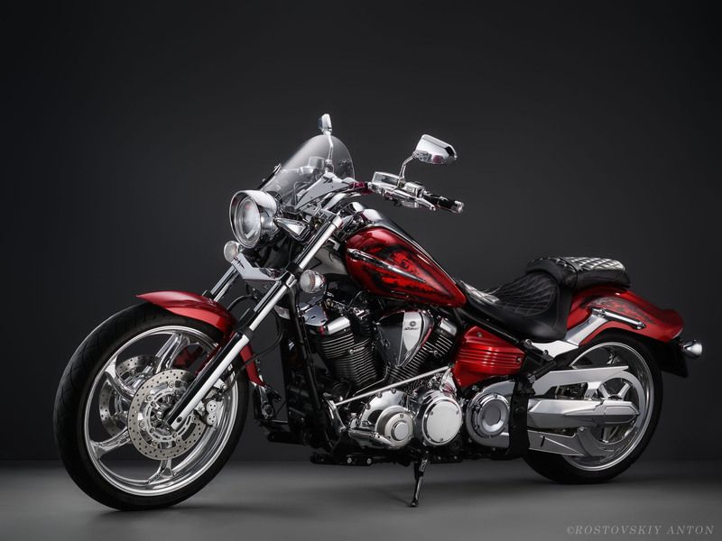 рекламный фотограф, предметный фотограф, мотоцикл, фотостудия,  Рекламная фотография мотоцикла в студии. фото превью