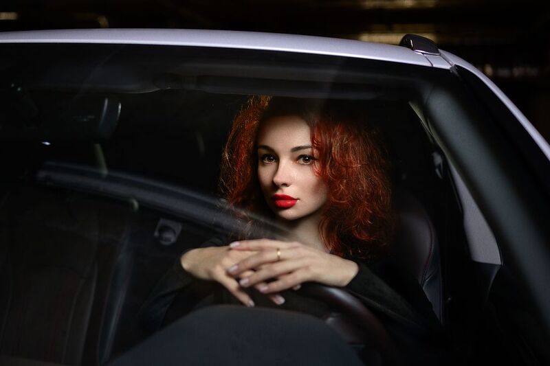 рыжая, redhead, парковка, parking, автомобиль, car, черноеплатье, blackdress, желание, desire Рыжая/Redhead фото превью