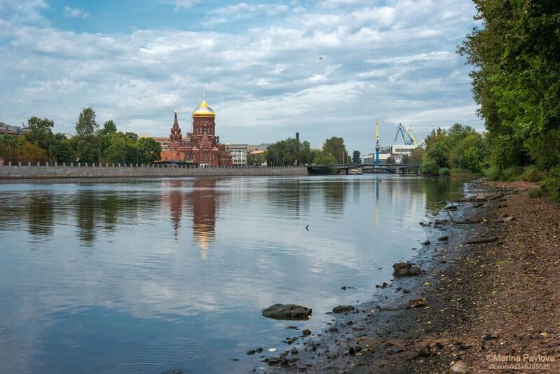 город, санкт-петербург, городской пейзаж, река екатерингофка, церковь богоявления господня на гутуевском острове Осенняя река Екатерингофка фото превью