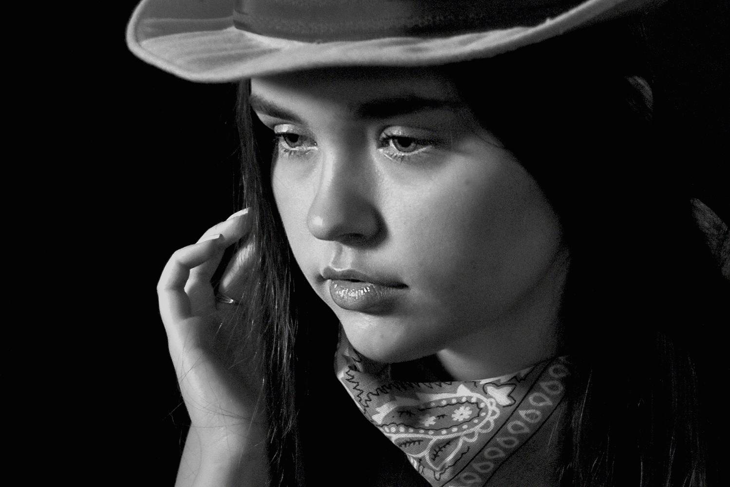 девушка, портрет, глаза, взгляд, чб, апатиты, Николай Смоляк