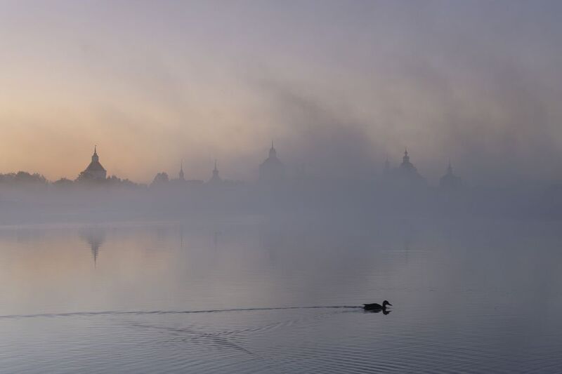 кириллов, кирилло-белозерский монастырь, утро, рассвет, монастырь, утро, вологодская область, вологда, туман, сиверское озеро Кириллов. Туманное утро. фото превью