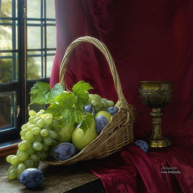 натюрморт, фрукты, винтажный Натюрморт с корзиной фруктов фото превью