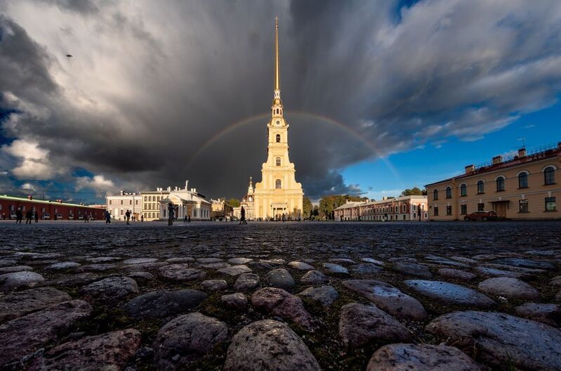 Петропавловская крепость в Питере и радуга фото превью