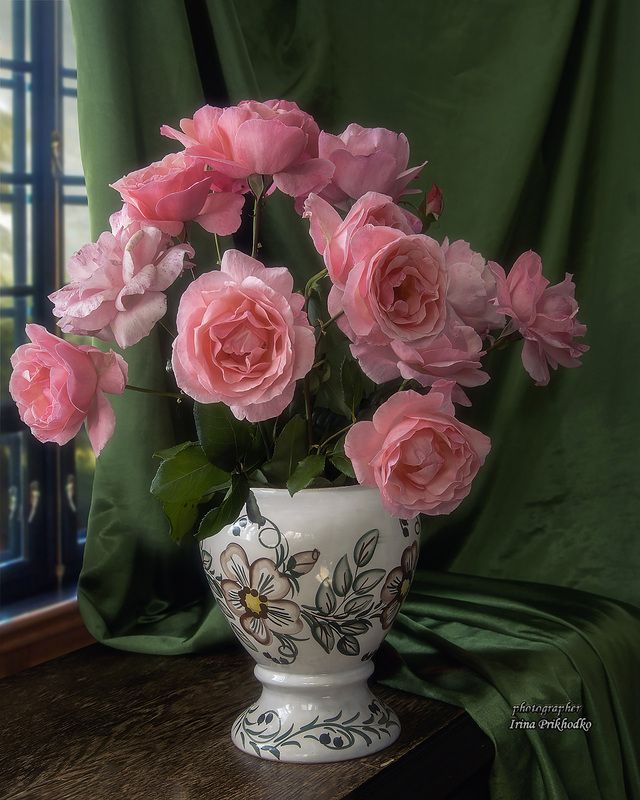 натюрморт, цветы, букеты, розы Натюрморт с букетом чайных роз фото превью