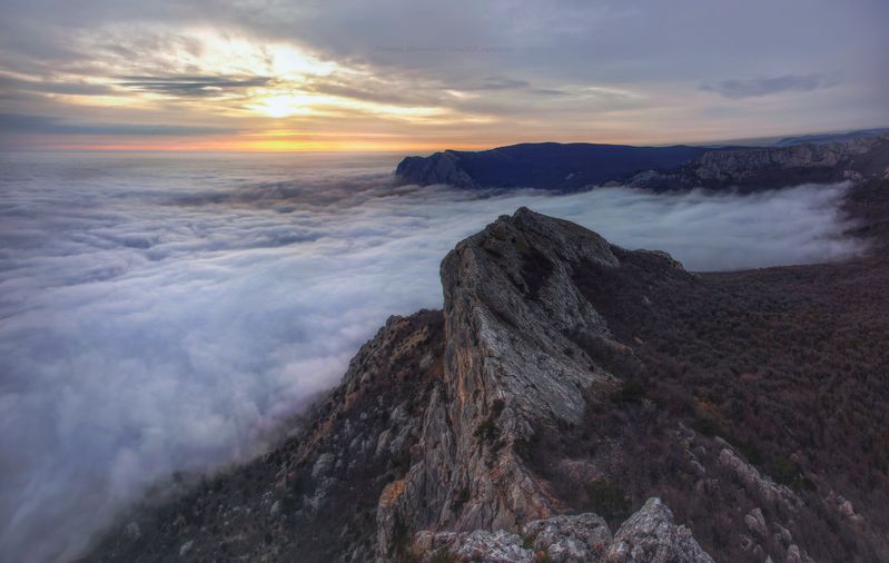 севастополь, крым, seascape, пейзаж, crimea, landscape, облака, мыс айя, закат, ильяс кая, куш кая Ильяс-Кая над облаками фото превью