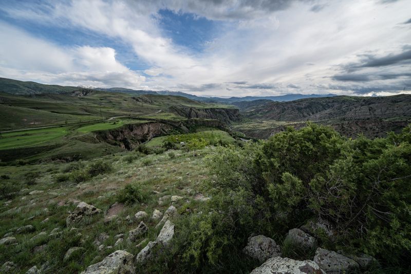 Армения, ущелье реки Арпа  фото превью