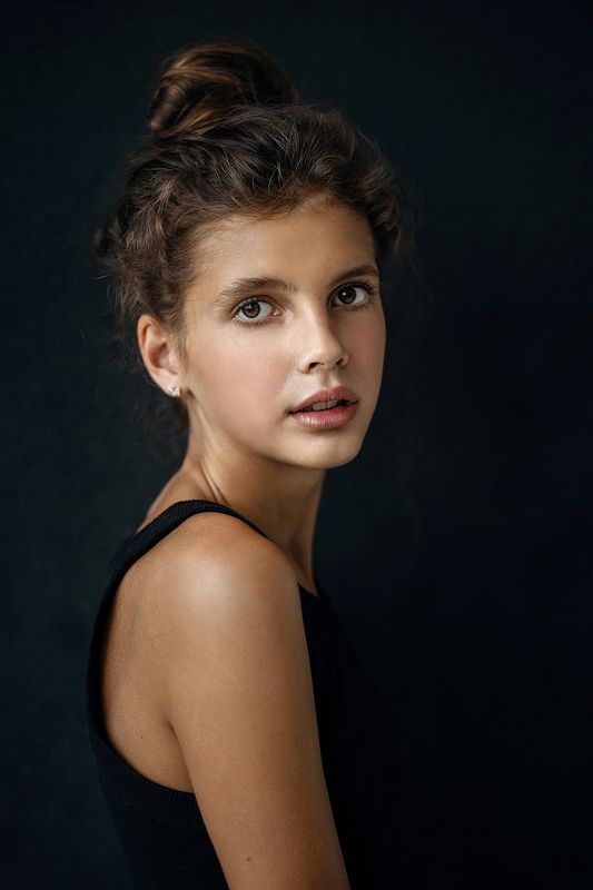 портрет девушка Alisa фото превью