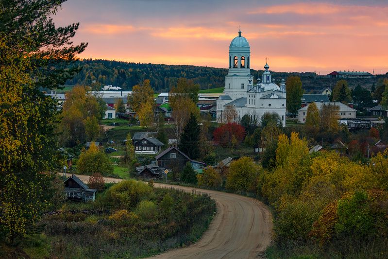 пежма, храм, церковь, село, осень, север Богоявленский храм. Пежма. фото превью