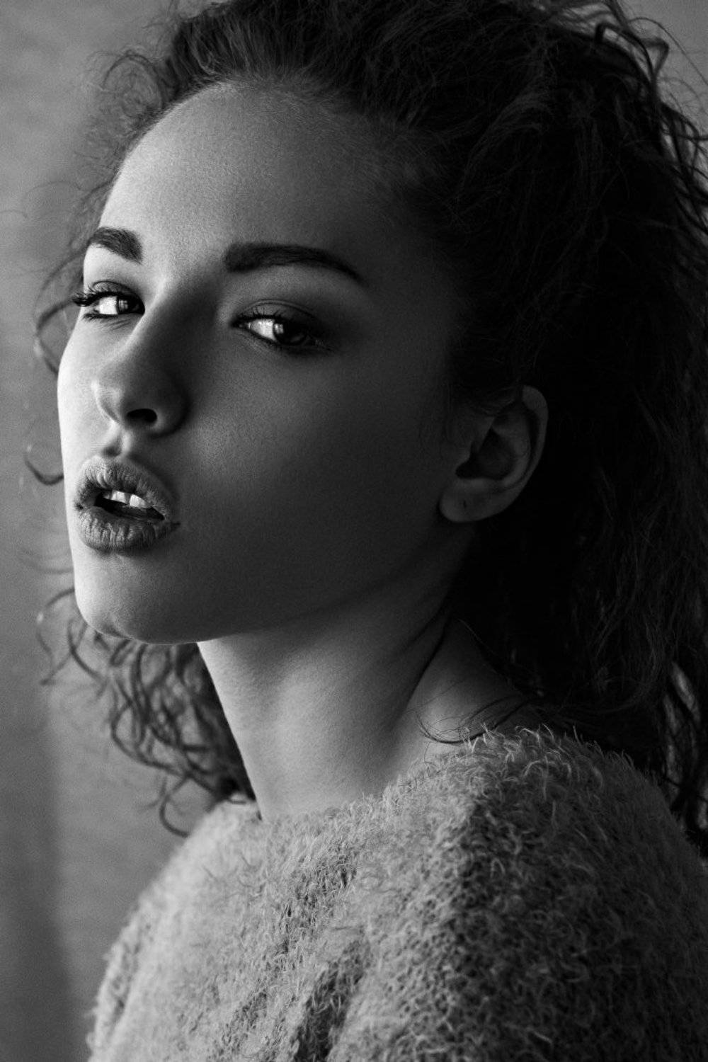 Eartus, Girl, Sony, Сергей Федотов