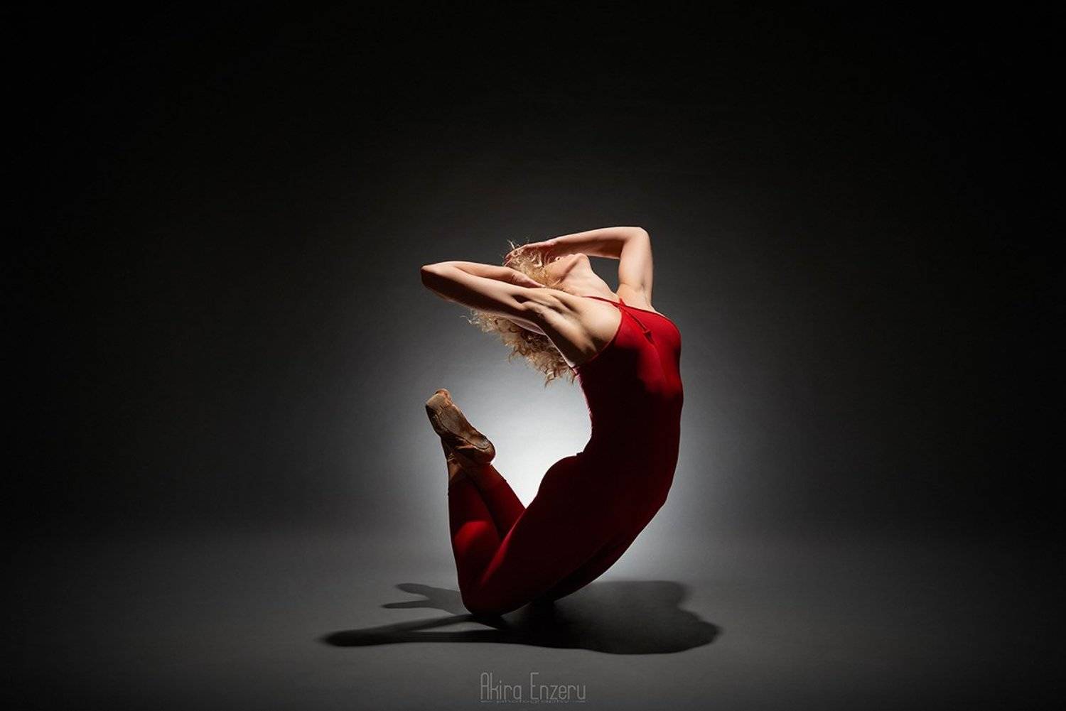Dance, Studio, Enzeru Akira