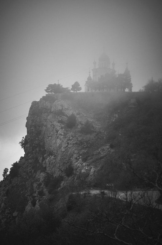 Крым, Форос, Ялта, Туман, Церковь Утопая в тумане фото превью