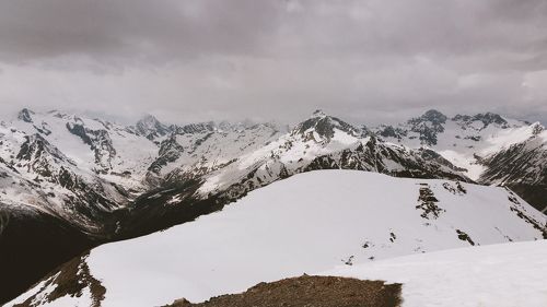 Dombai