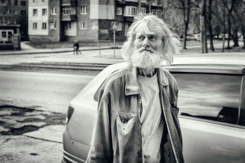 Прохожий фото превью