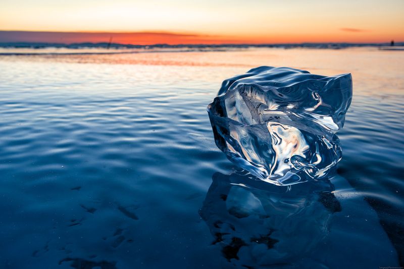 Байкал, Ольхон, зима, лёд, пейзаж, рассвет Лёд Байкала на рассвете фото превью