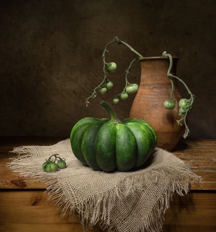 натюрморт, помидор, помидоры, тыква Зелененький он был... фото превью