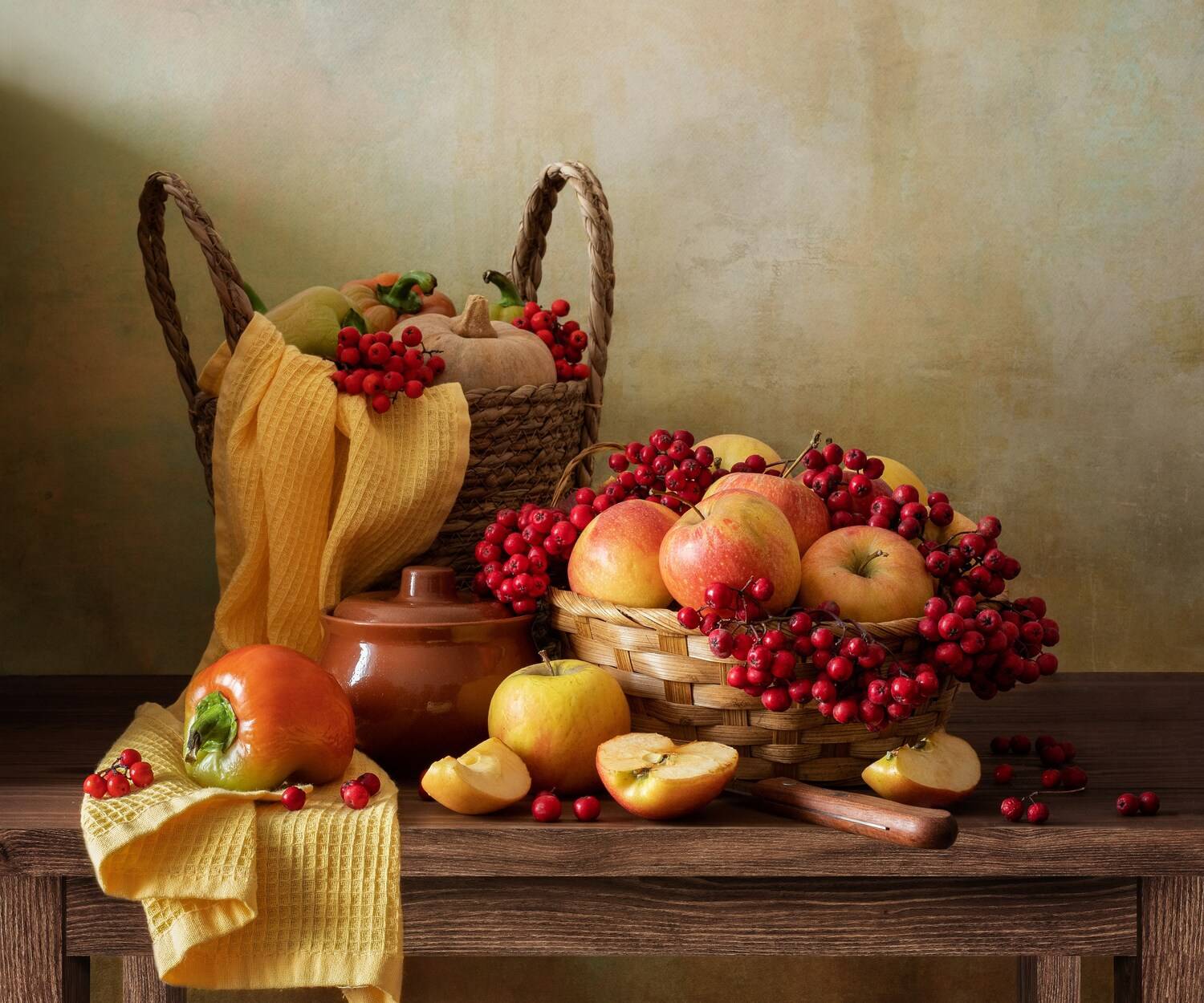 натюрморт, рябина, яблоки, Ирина Зиннурова