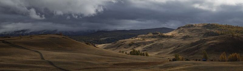 алтай, сопки, горы, тучи, облака, осень, дорога После дождя фото превью