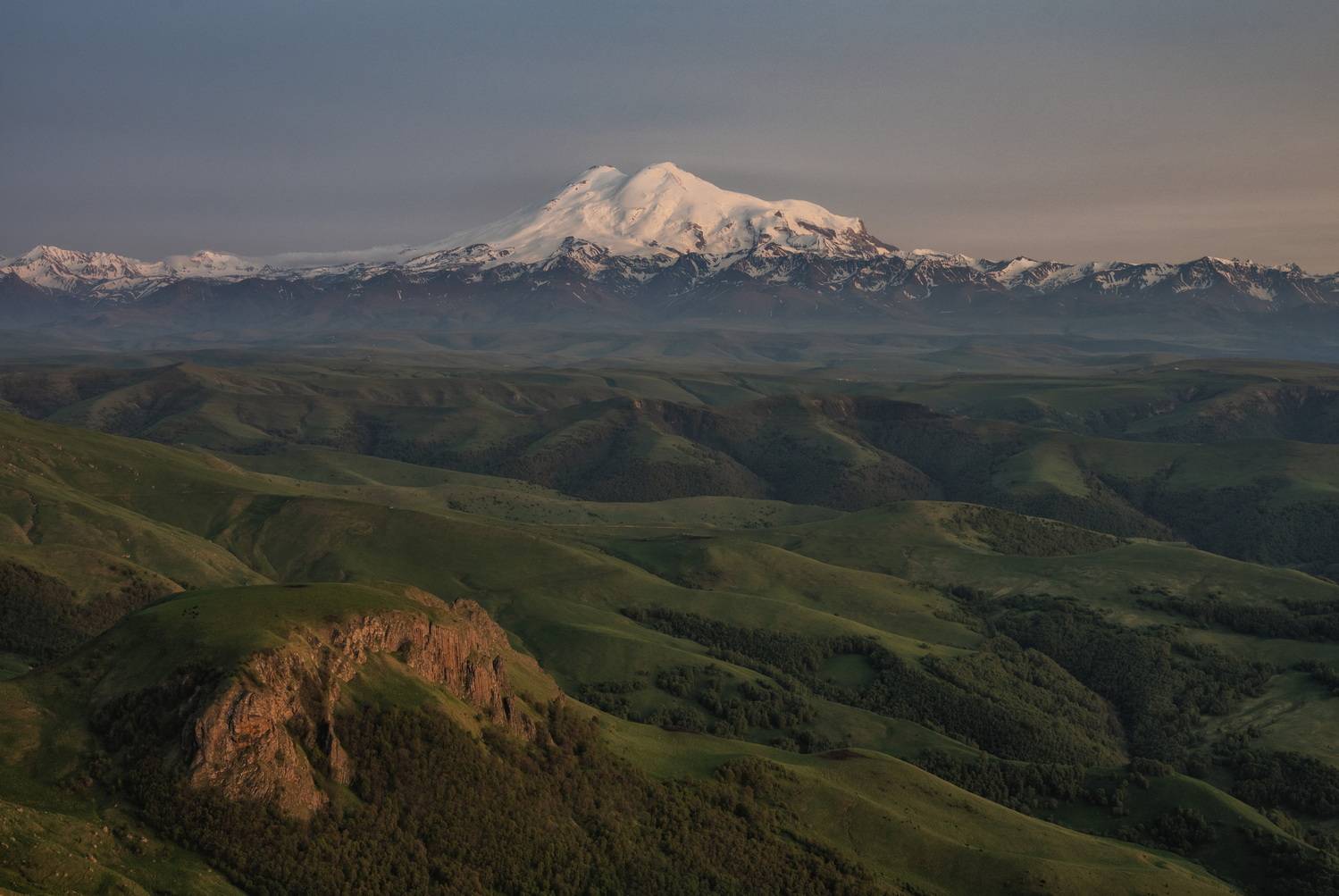 , Дэм Константин