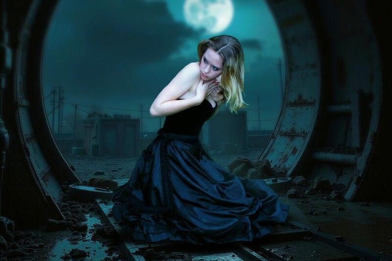 девушка, отсек станции *** фото превью