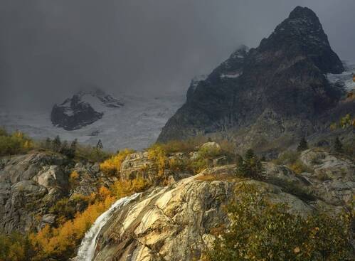 Осень в горах Кавказа,Алибекский водопад