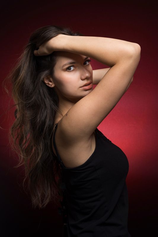 Adriana фото превью