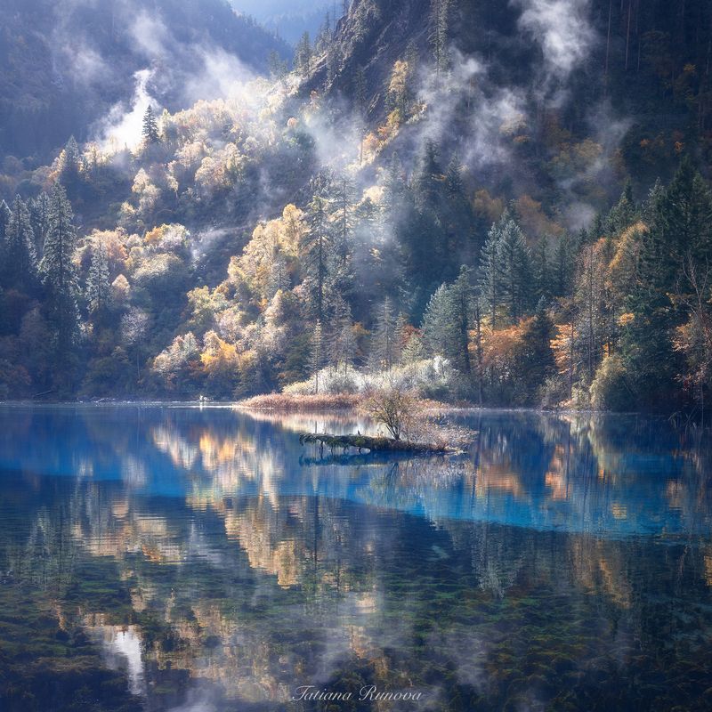 Волшебное утро в парке Цзюджайгоу фото превью