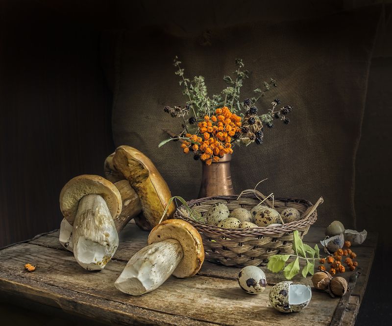 STILL LIFE, EGGS, MUSHROOMS, ORANGE COLOR, TABLE  фото превью