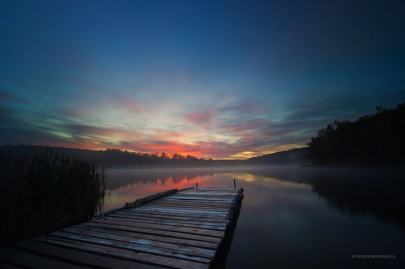 Рассвет на озере фото превью