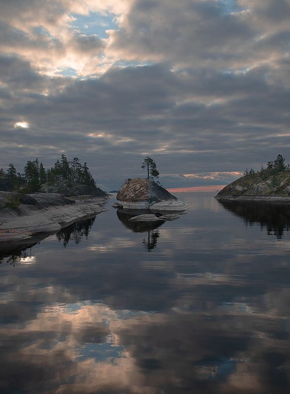 карелия, ладожское озеро, ладожские шхеры, осень. Утренний Кит. Ладога. фото превью